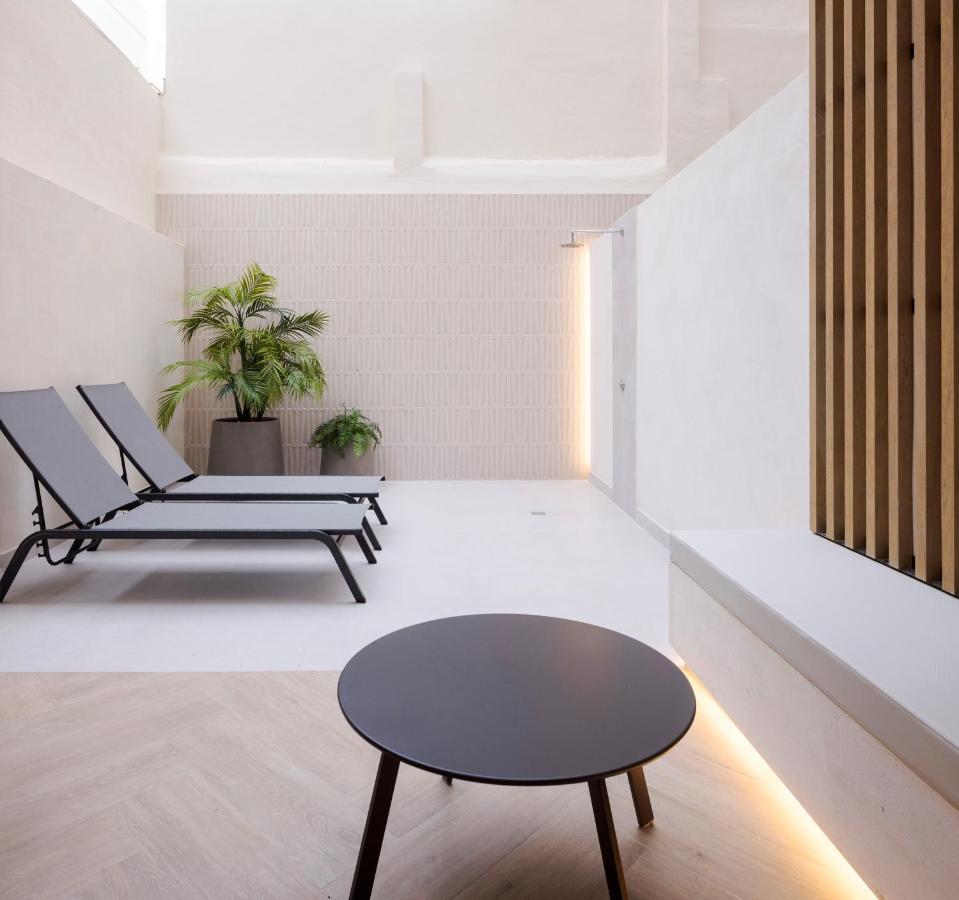 Blanq Ruzafa Hotell Valencia Exteriör bild