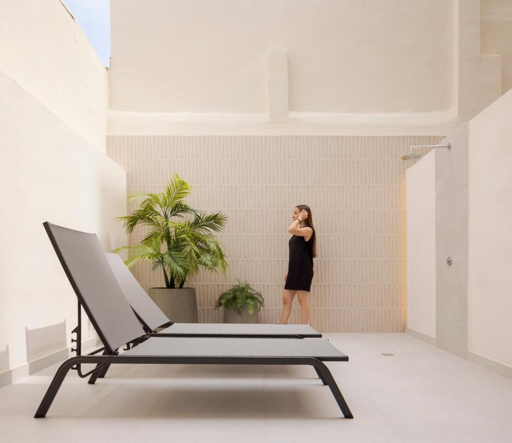 Blanq Ruzafa Hotell Valencia Exteriör bild